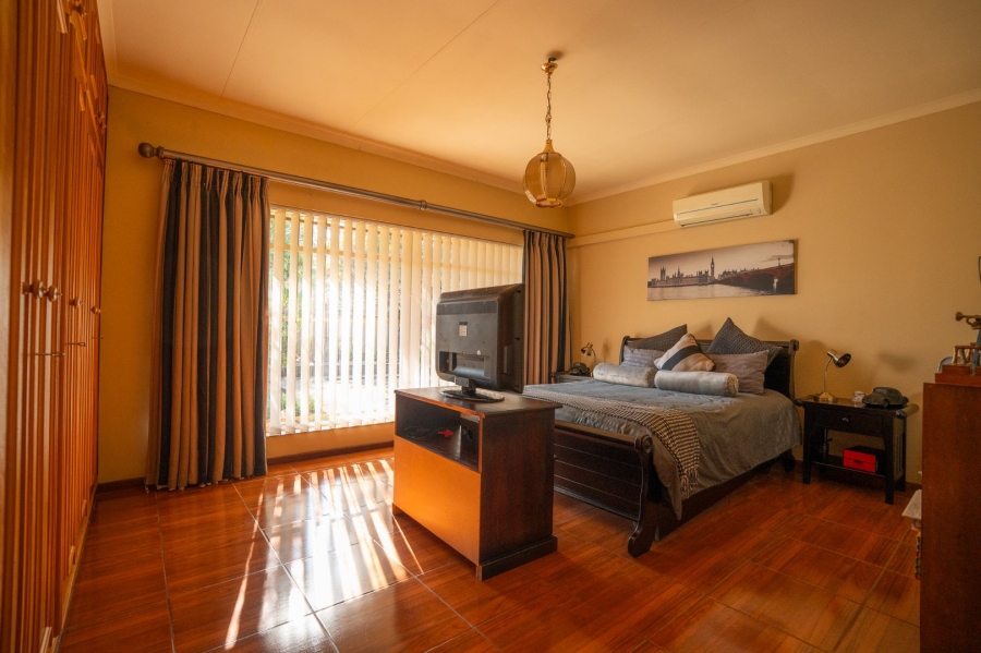 3 Bedroom Property for Sale in Flamwood North West